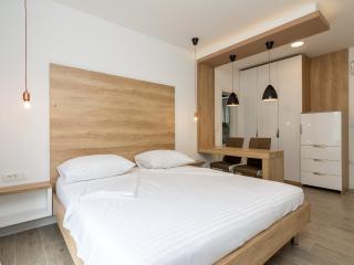Guest House Petra Трогир Экстерьер фото