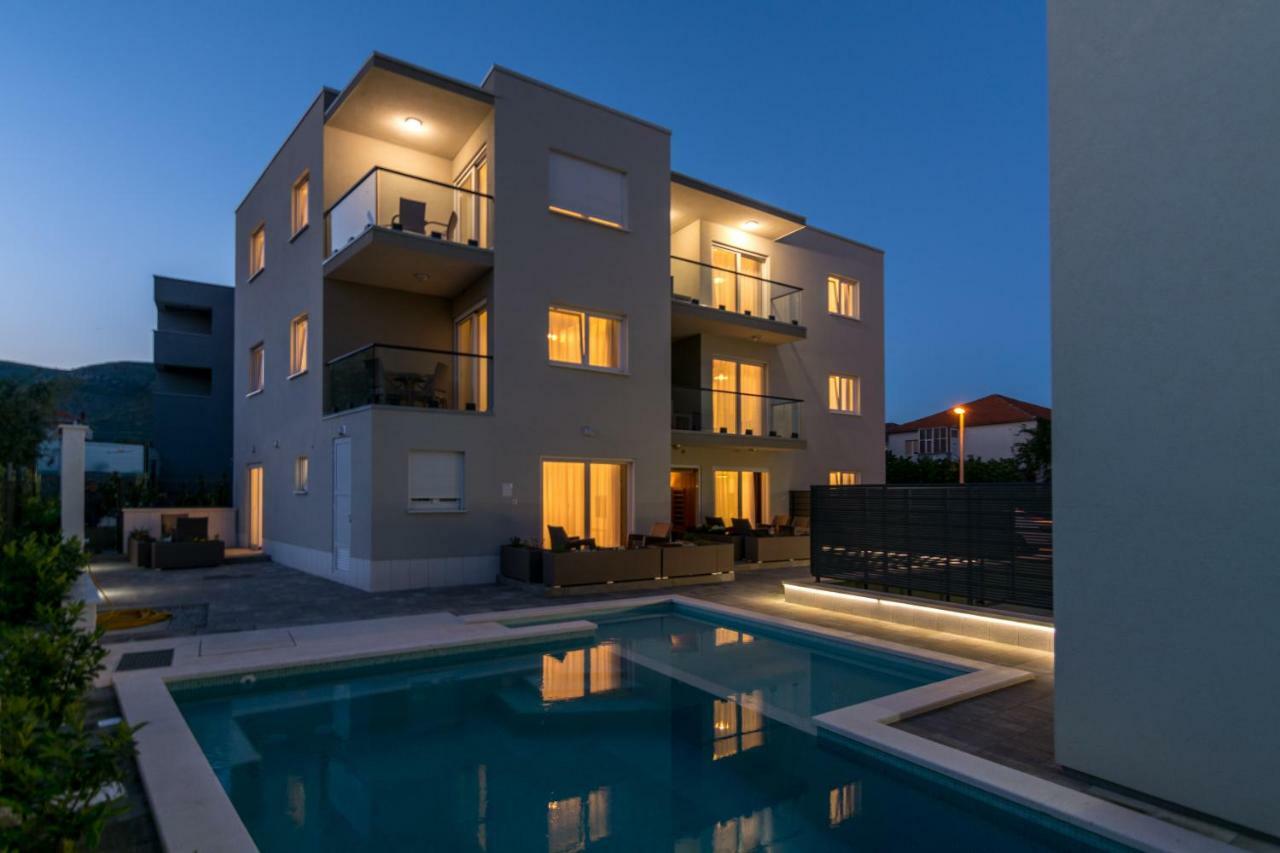 Guest House Petra Трогир Экстерьер фото