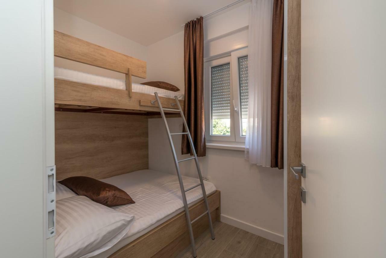 Guest House Petra Трогир Экстерьер фото